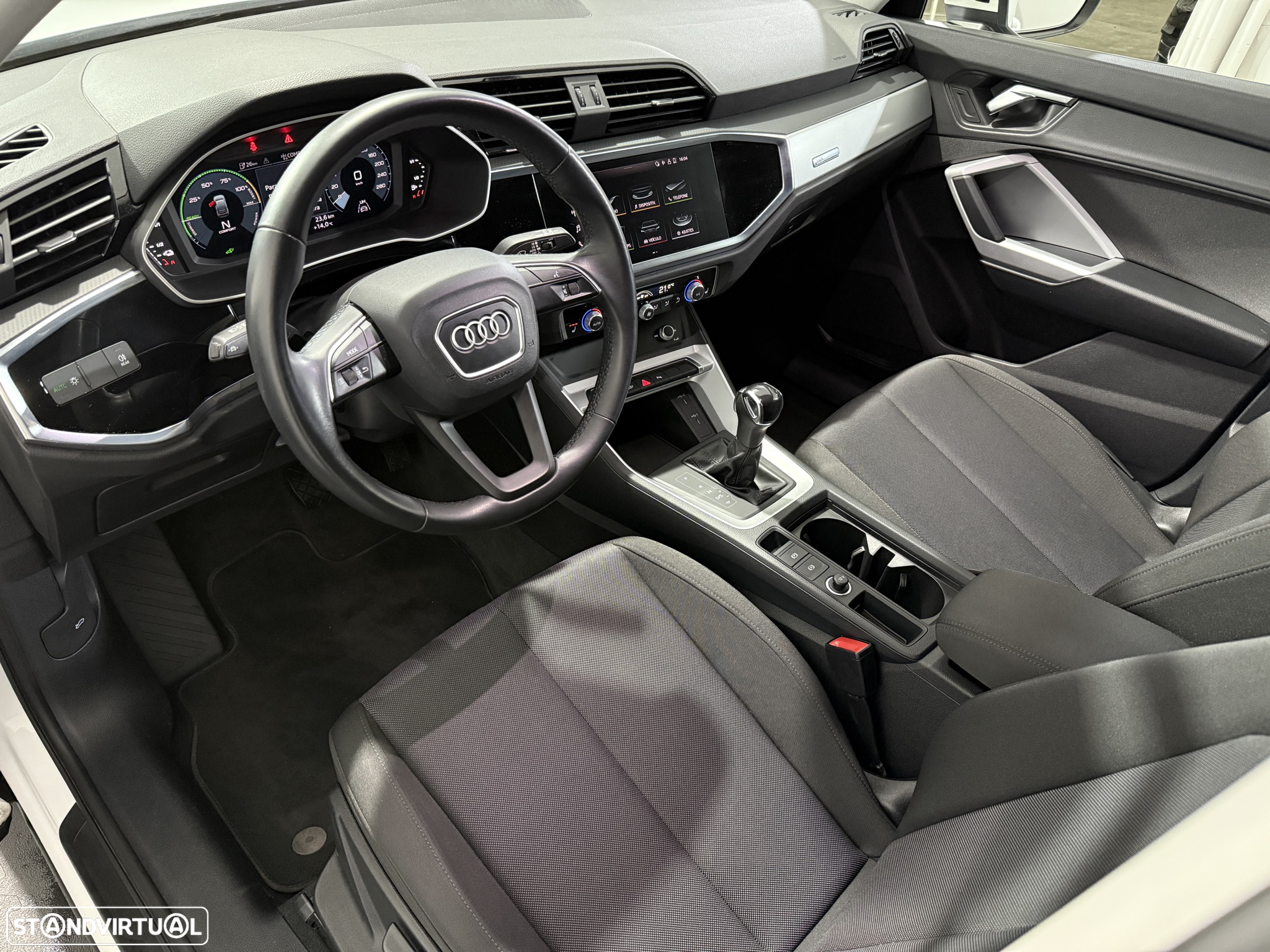 Audi Q3 Sportback 45 TFSIe S tronic - 13