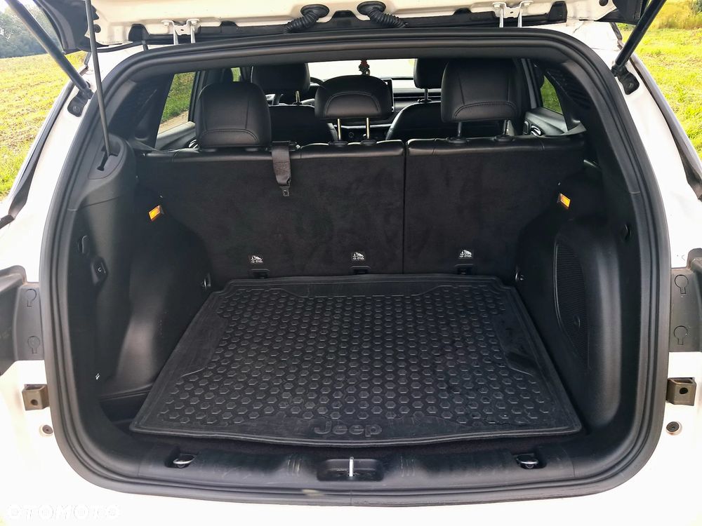 Jeep Compass - 16