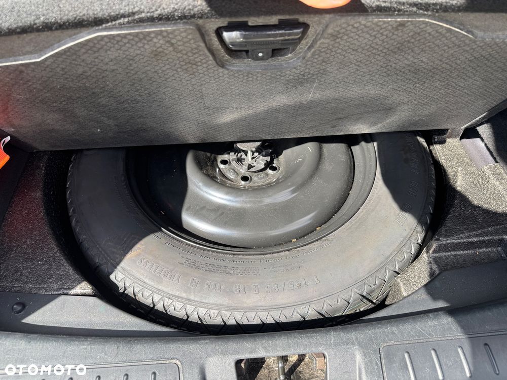 Land Rover Range Rover Evoque - 13