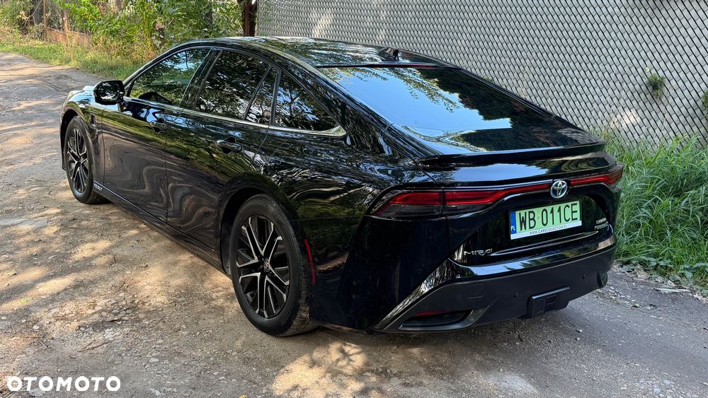 Toyota Mirai Luxury - 8