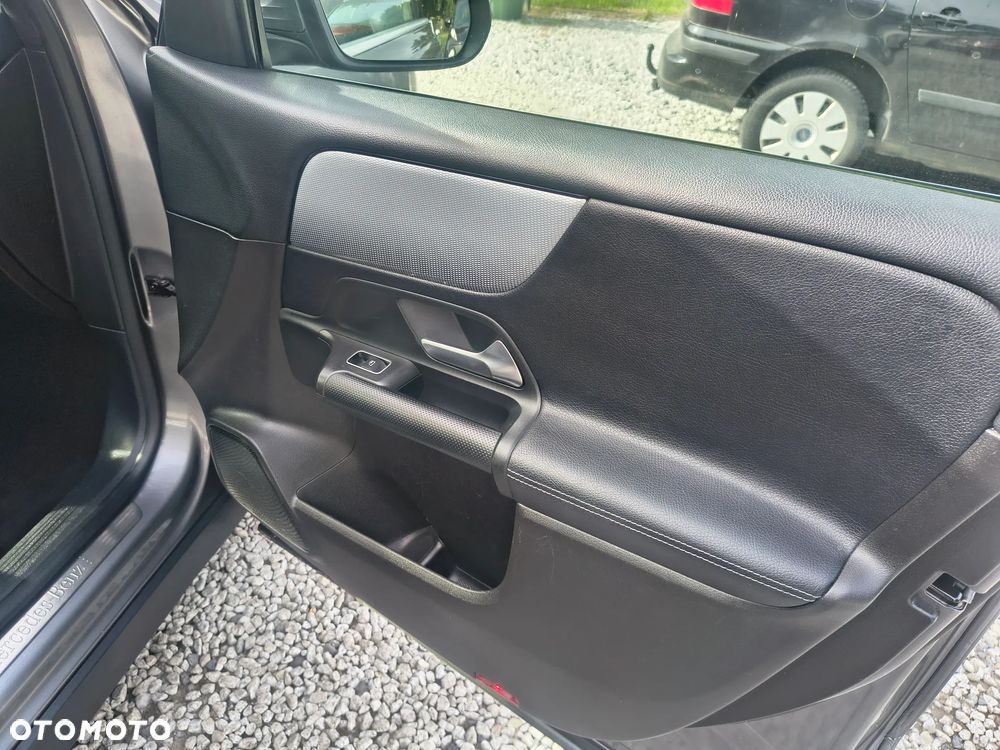 Mercedes-Benz GLB 200 d 8G-DCT Style - 17