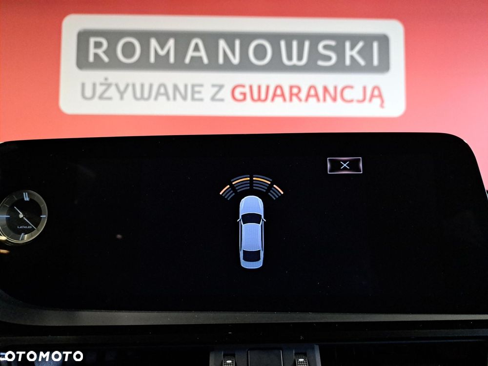 Lexus ES 300h F Sport Edition - 25