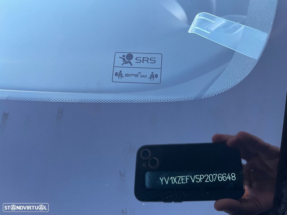 Volvo XC 40 Recharge Core - 23