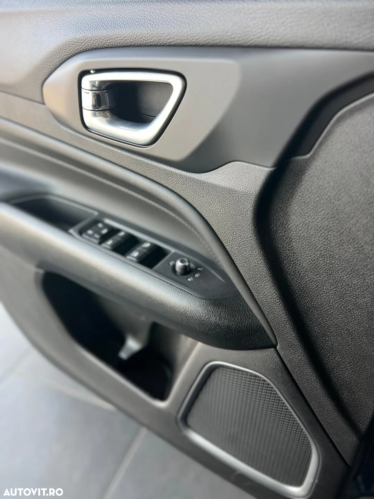 Jeep Compass 1.5 AT FWD MHEV Altitude - 19