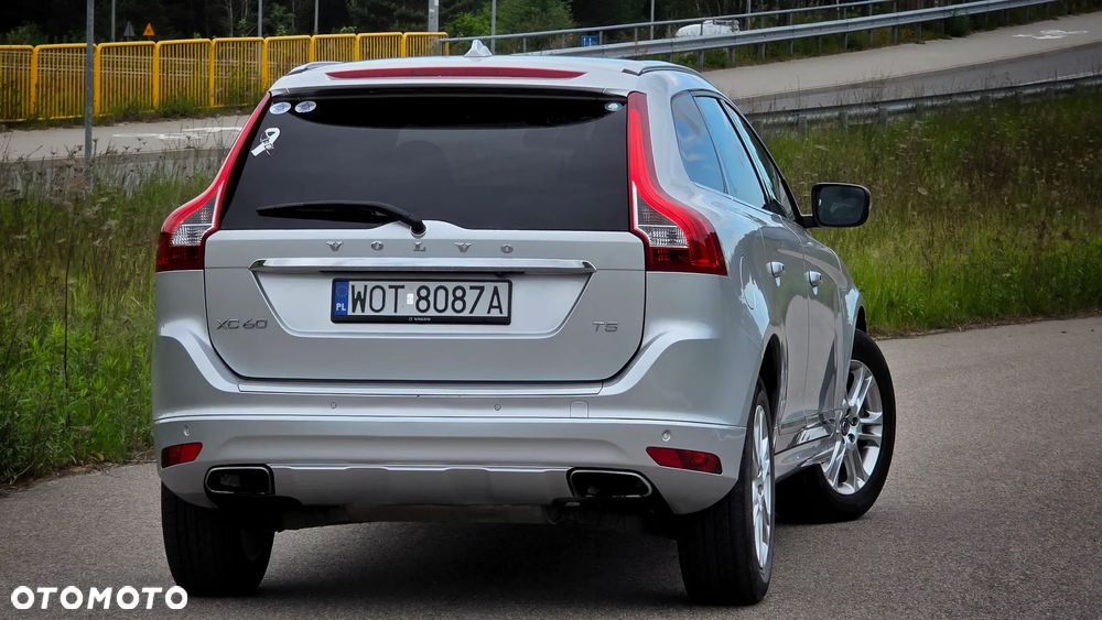 Volvo XC 60 T5 Geartronic Kinetic - 13