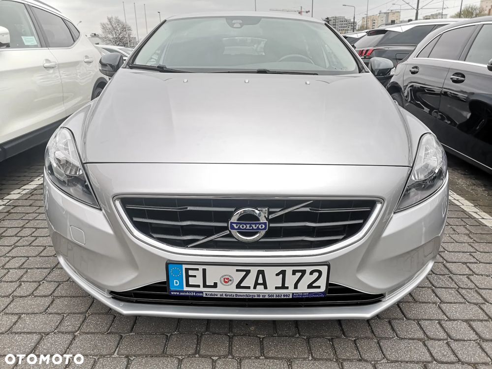 Volvo V40 T4 Powershift Kinetic - 3