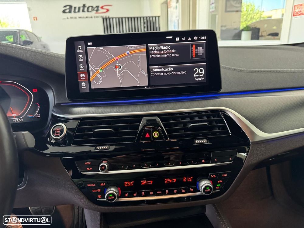 BMW 520 d Pack M Auto - 27