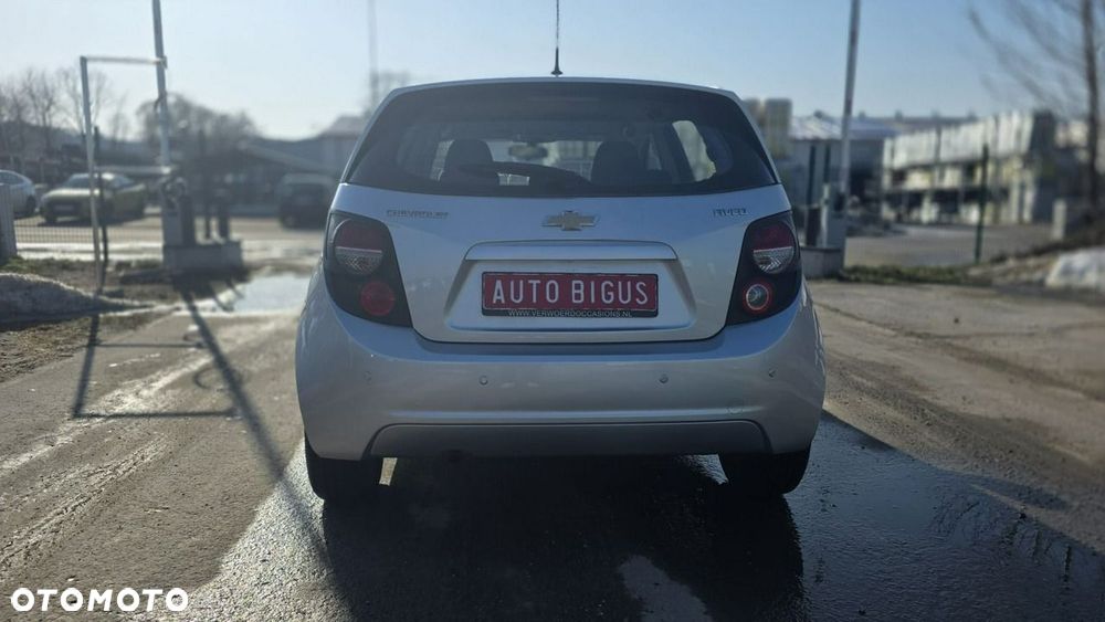 Chevrolet Aveo - 7