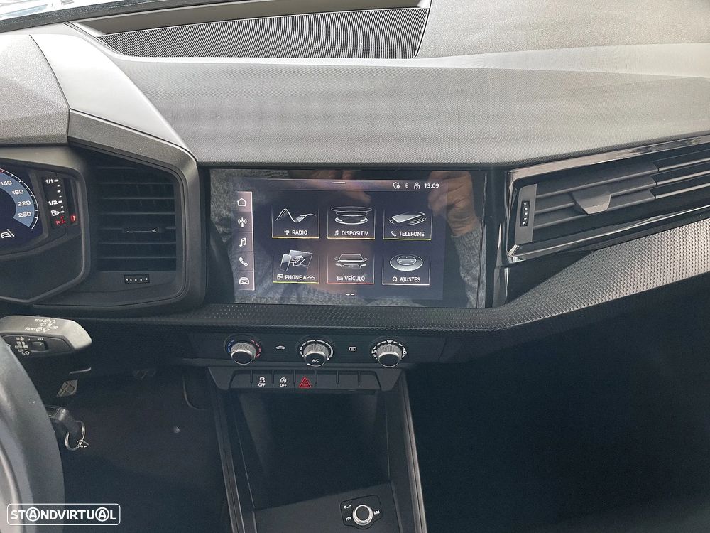 Audi A1 Sportback 25 TFSI Advanced - 10