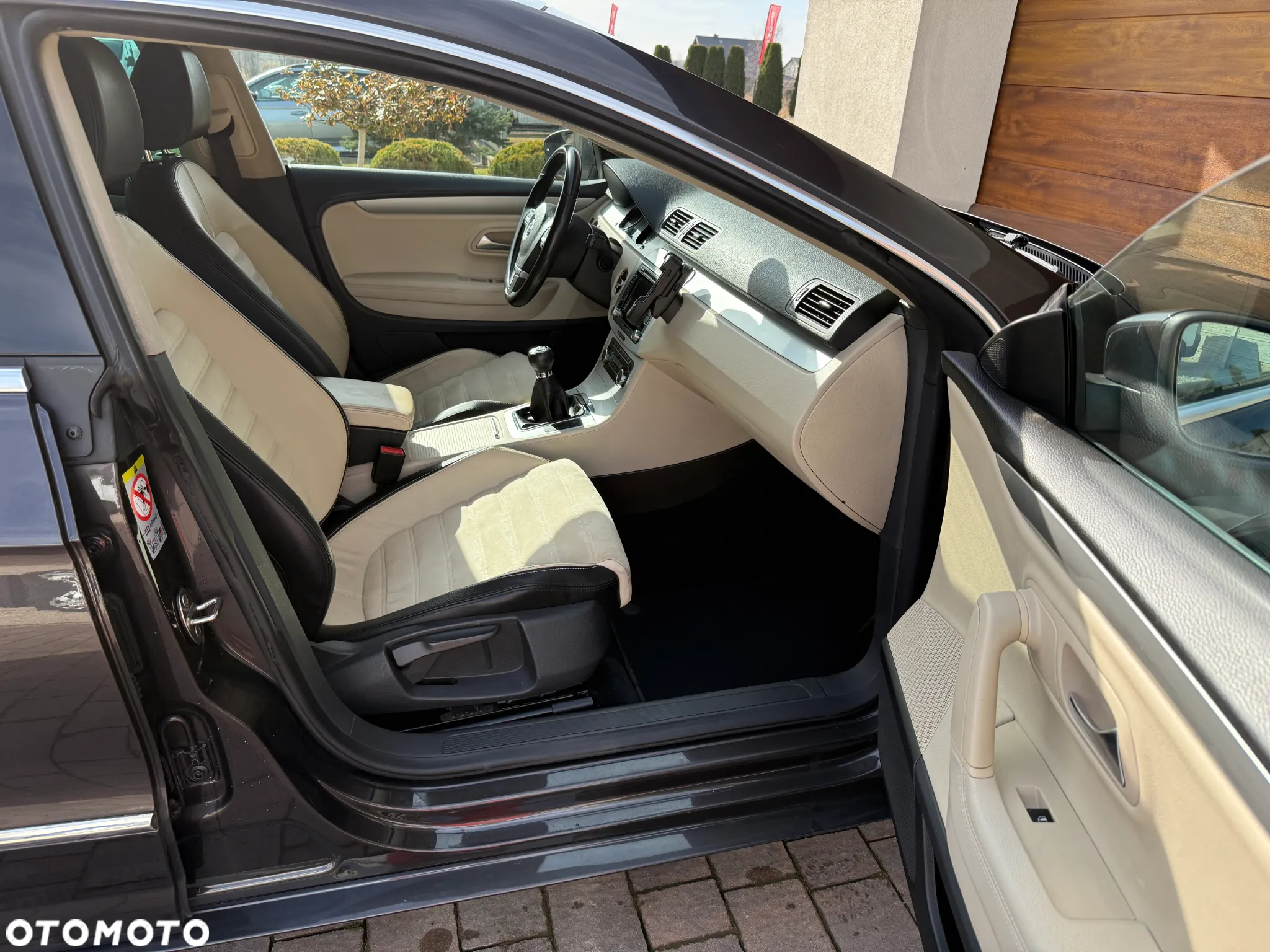 Volkswagen Passat CC - 8