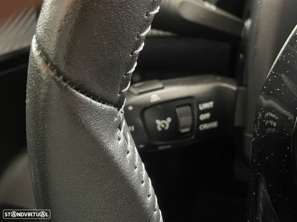 Peugeot e-2008 Allure Pack - 23