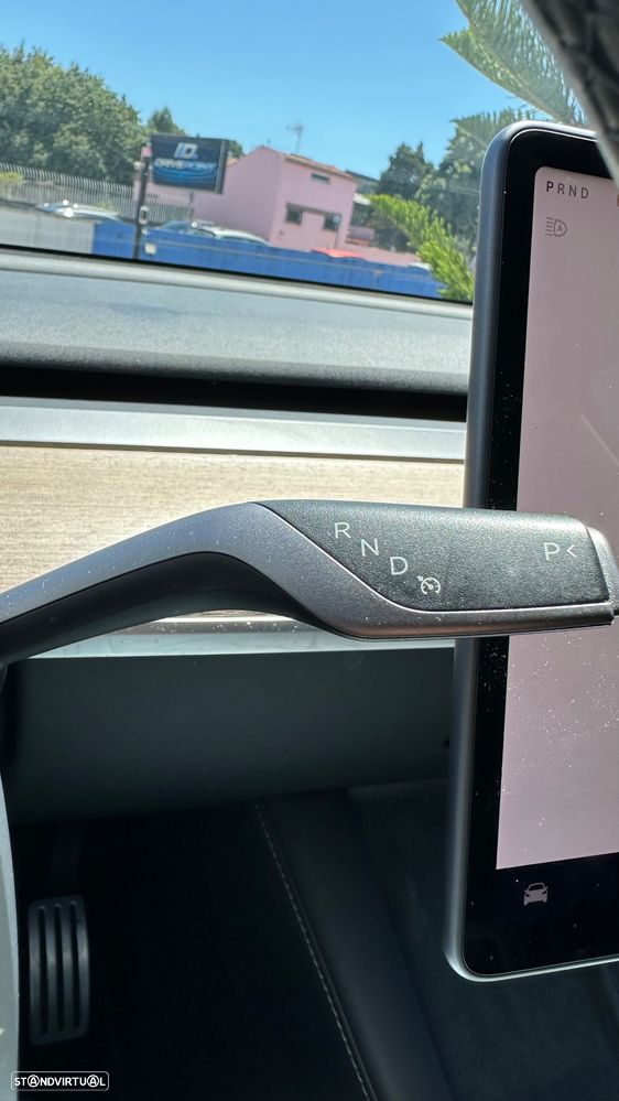 Tesla Model Y Performance Dual Motor AWD - 34