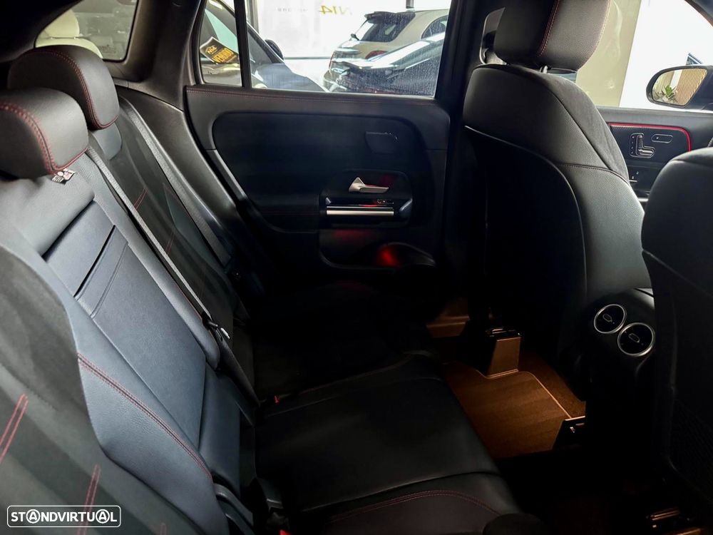 Mercedes-Benz GLA 200 d AMG Line - 25