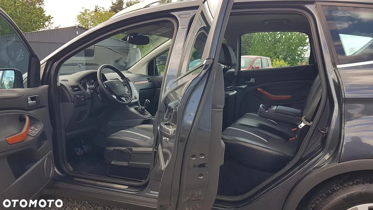 Ford Kuga 2.0 TDCi 4x4 Titanium - 21