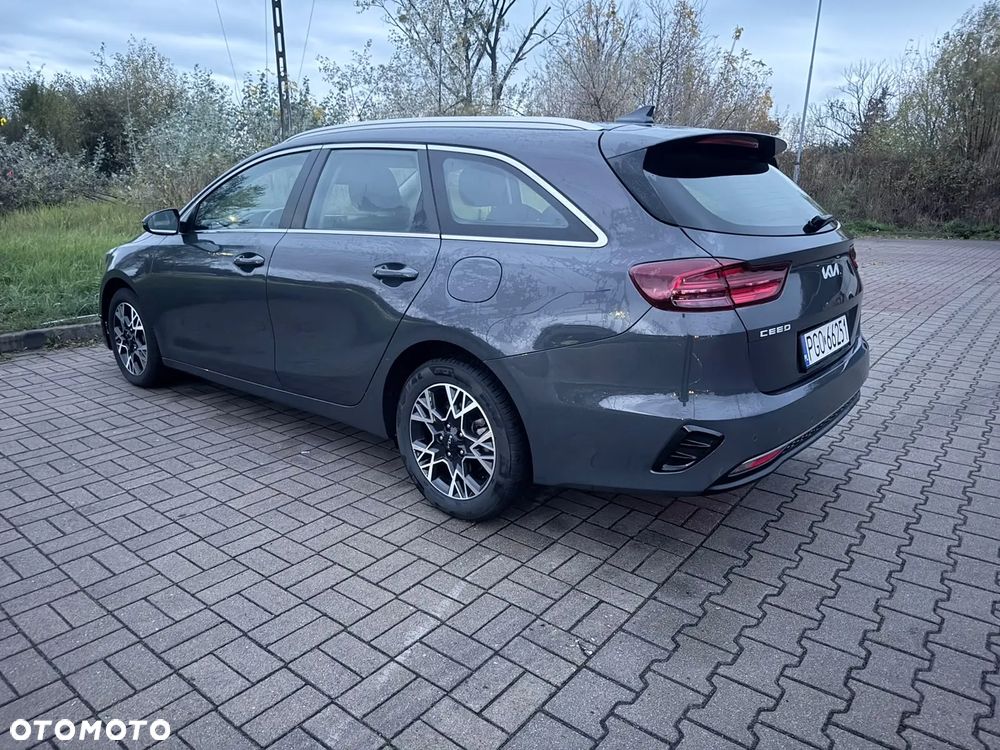 Kia Ceed - 9