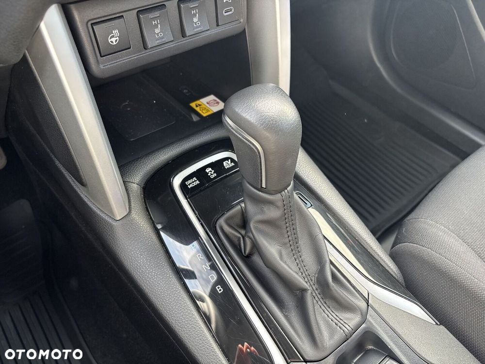 Toyota Corolla Cross - 26