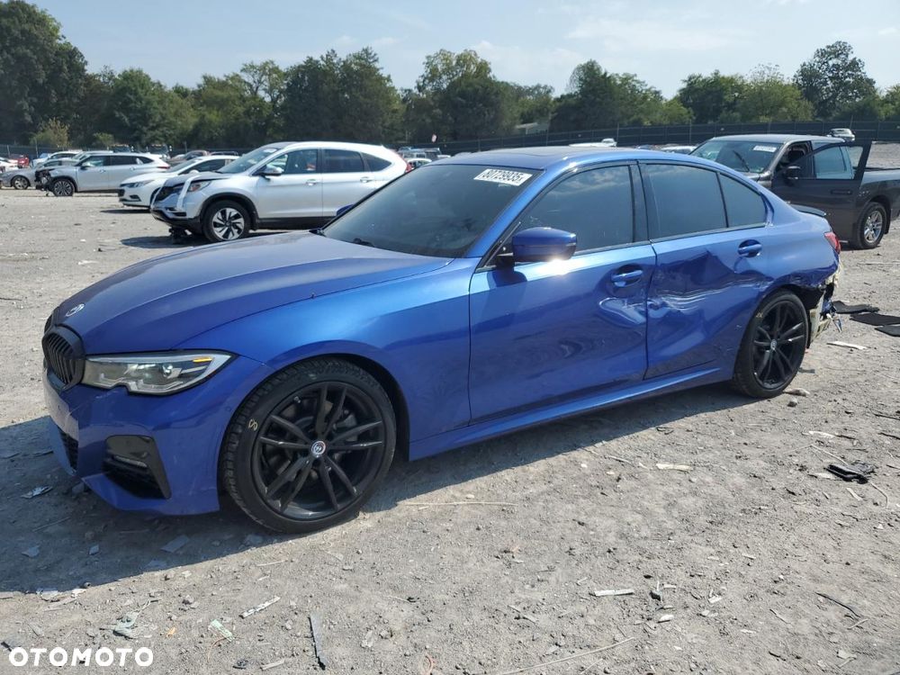 BMW Seria 3 330i xDrive M Sport