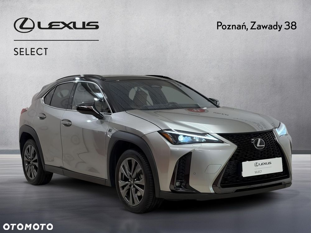 Lexus UX - 8