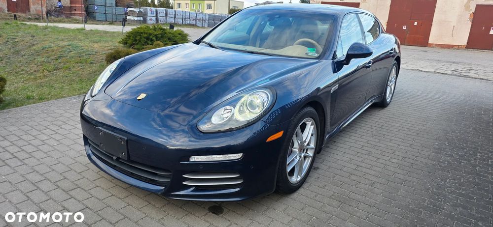 Porsche Panamera 4 PDK - 1