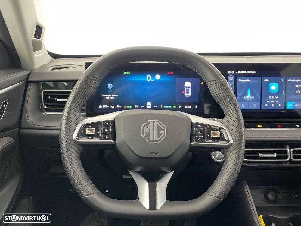 MG HS Luxury - 14