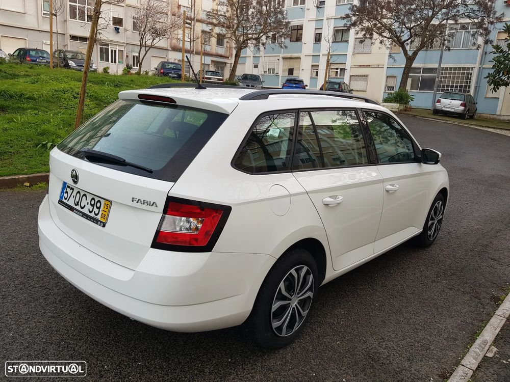 Skoda Fabia Break 1.0 Style - 7