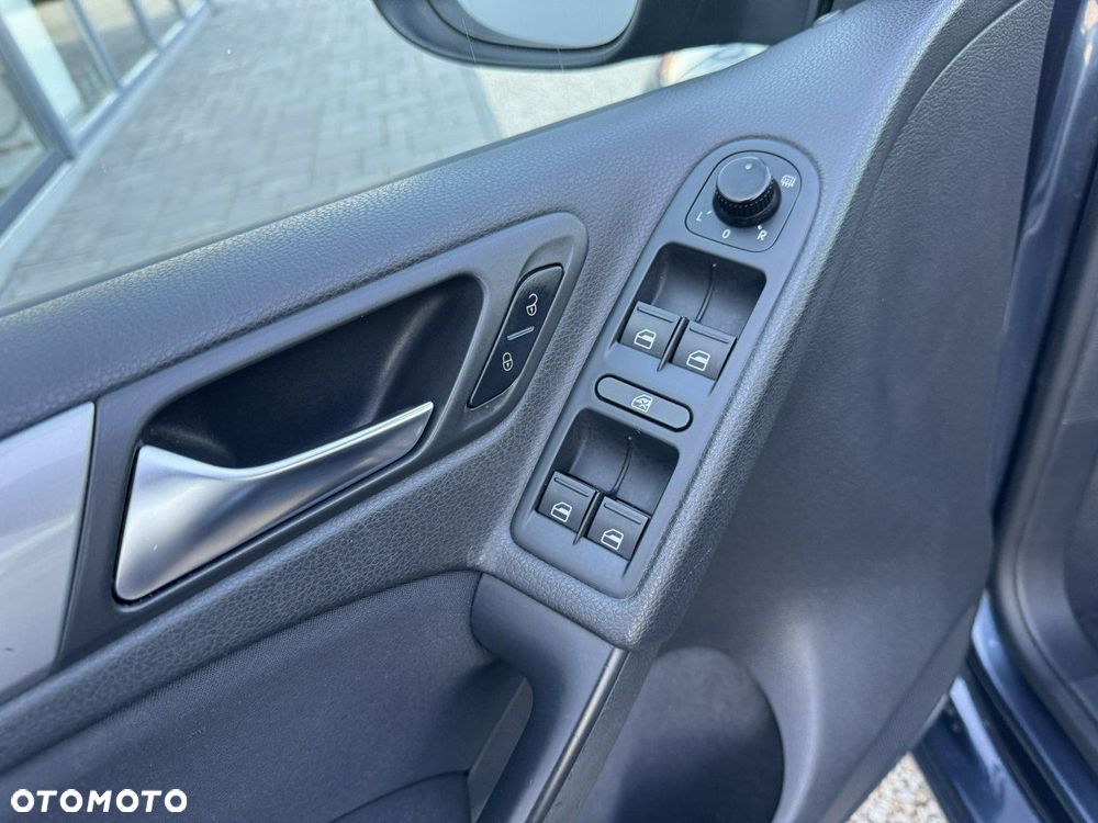 Volkswagen Golf 1.6 Trendline - 13