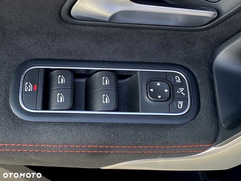 Mercedes-Benz CLA AMG 35 4-Matic 7G-DCT - 39