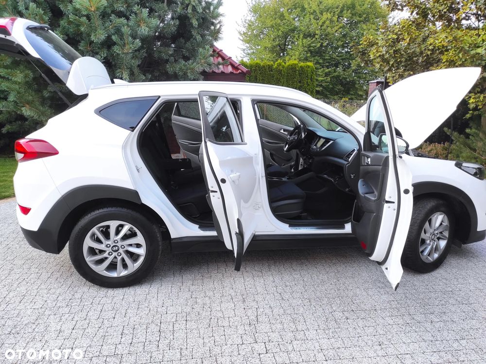 Hyundai Tucson 1.7 CRDI BlueDrive Style 2WD - 22