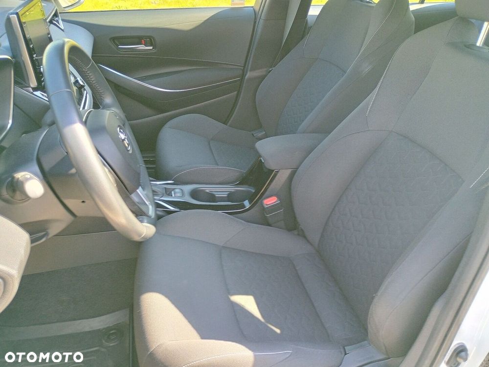 Toyota Corolla 1.8 Hybrid Comfort - 13