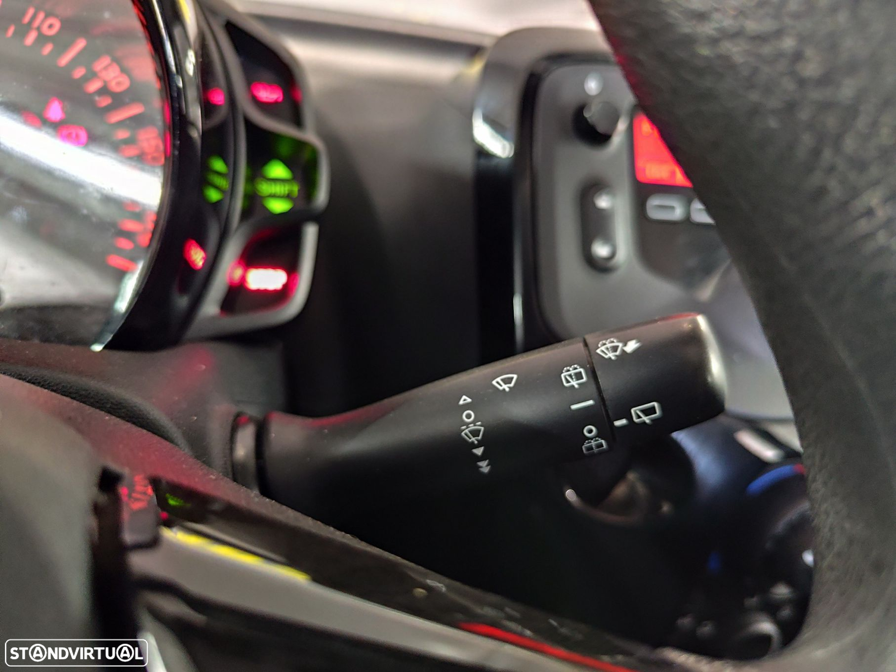 Citroën C1 1.0 VTi Feel S&S - 13