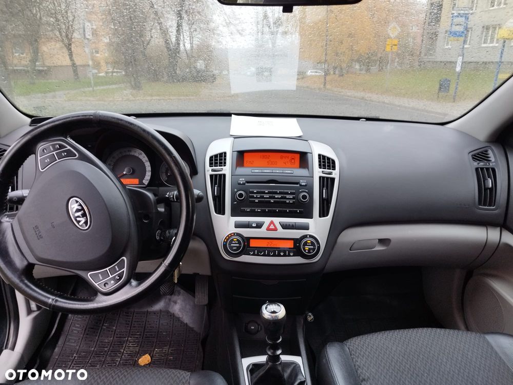 Kia Ceed 1.6 Comfort + - 2
