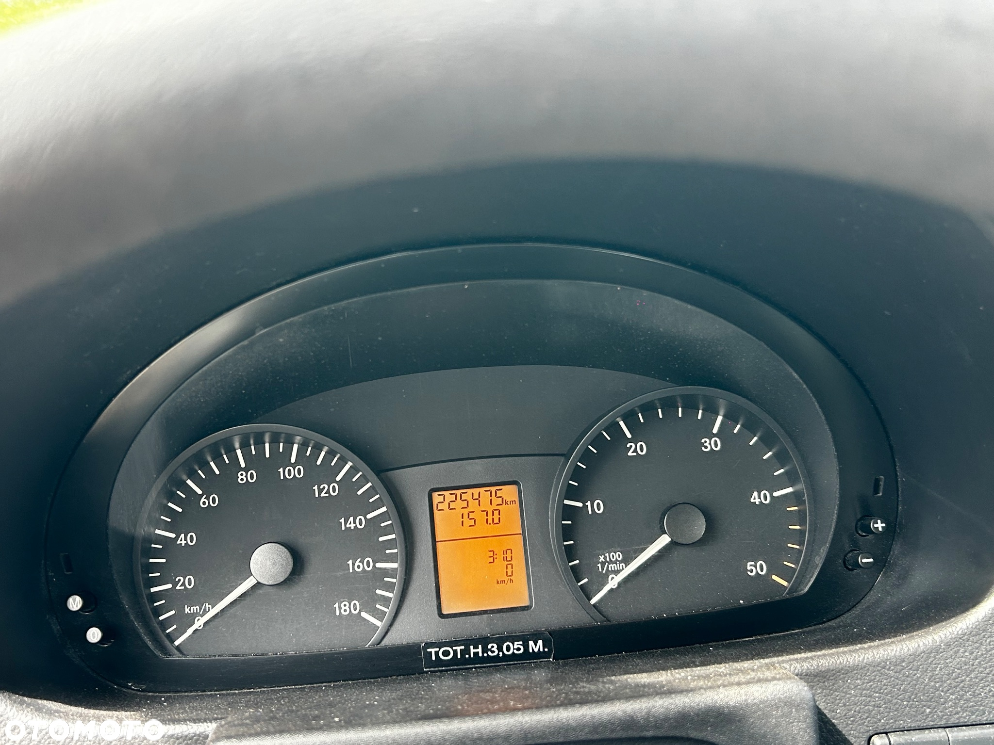 Mercedes-Benz Sprinter - 16