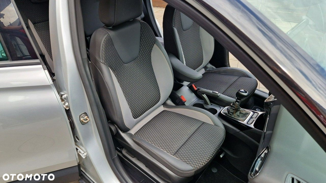 Opel Crossland X - 16