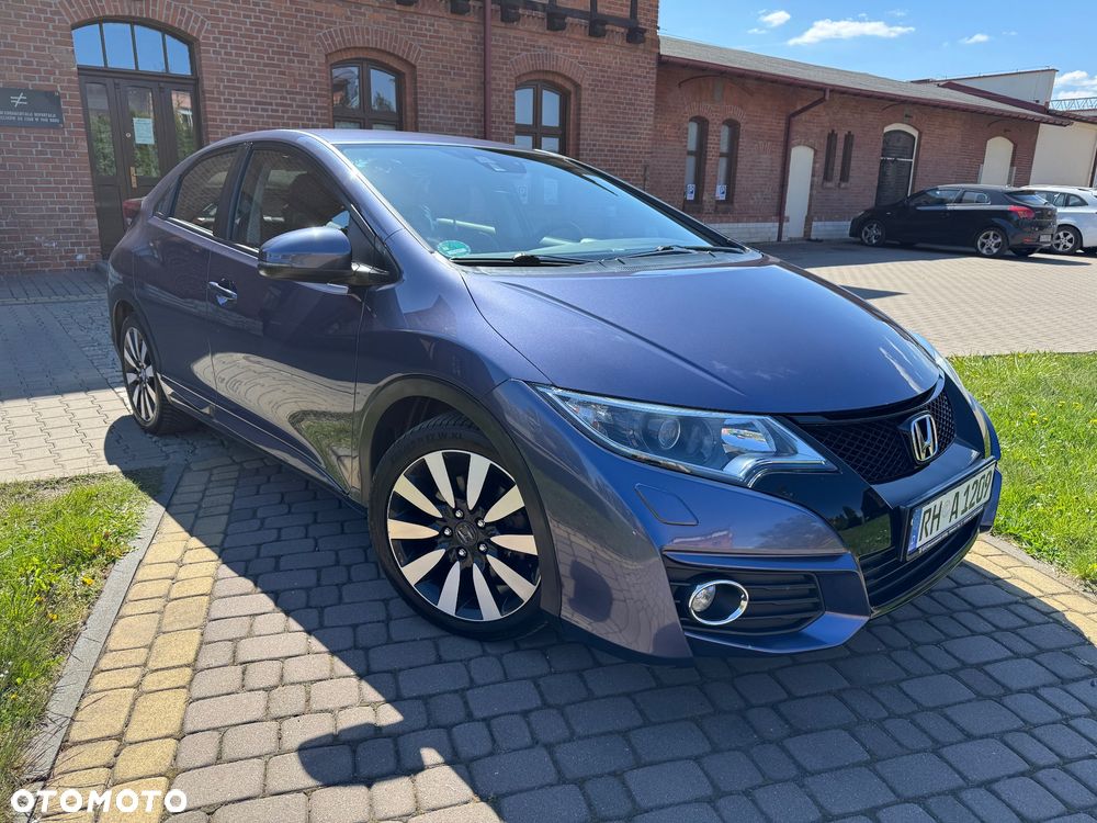 Honda Civic 1.8 i-VTEC Executive Black Edition - 7