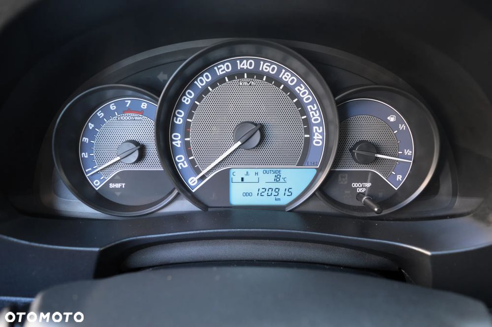 Toyota Corolla 1.6 Premium - 30