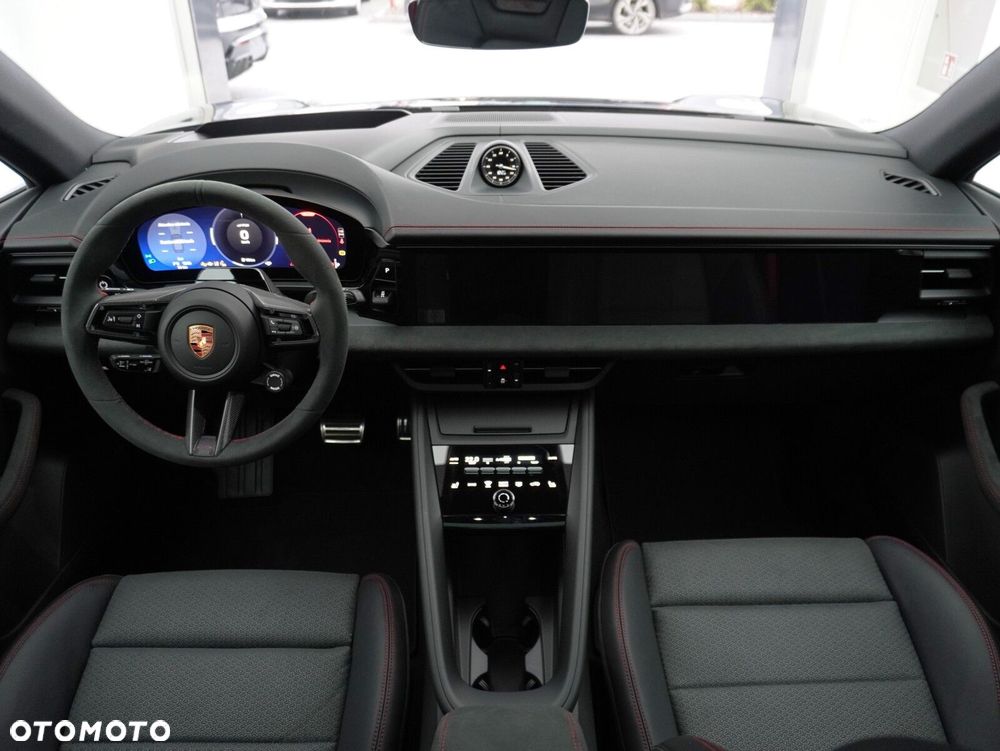 Porsche Macan GTS 100kWh - 32