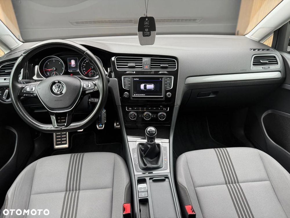 Volkswagen Golf 2.0 TDI BlueMotion Technology Allstar - 11