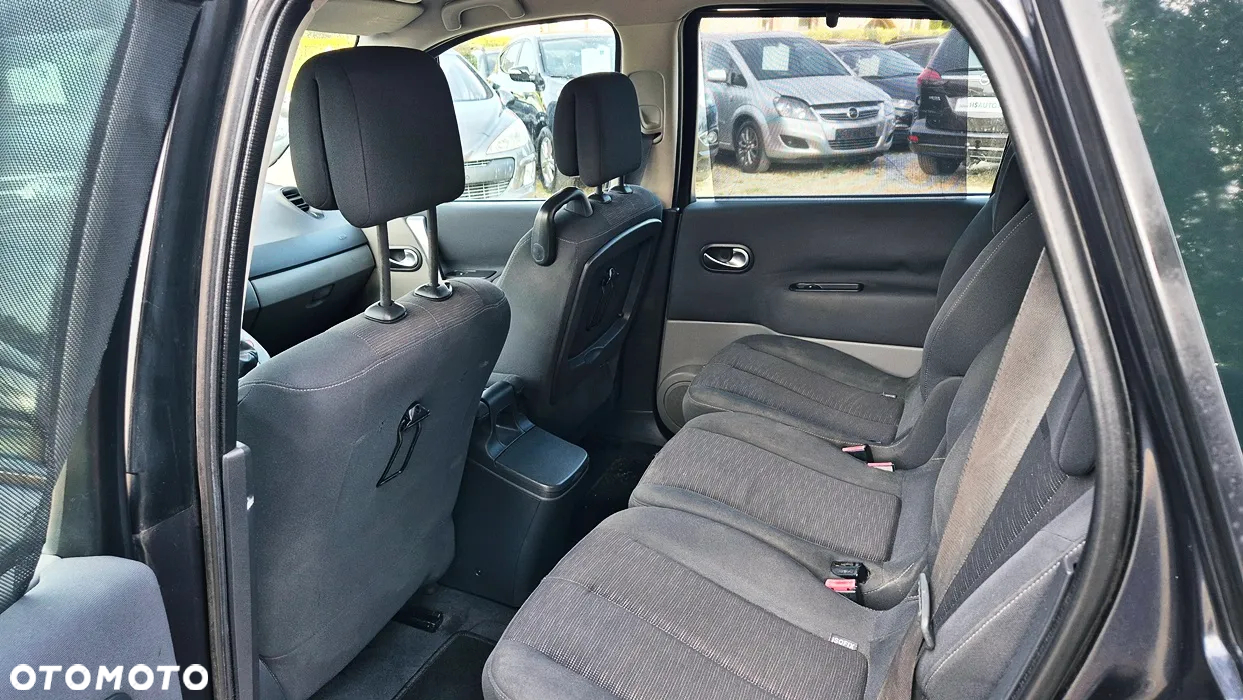 Renault Grand Scenic Gr 2.0 16V Privilege - 31