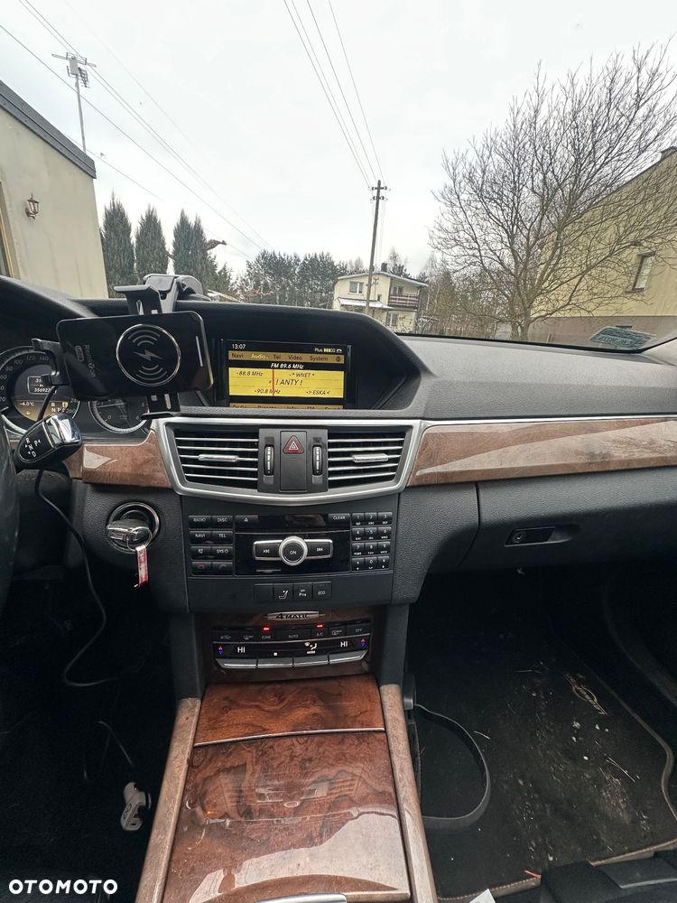 Mercedes-Benz Klasa E 250 CDI 4-Matic BlueEff Elegance - 8