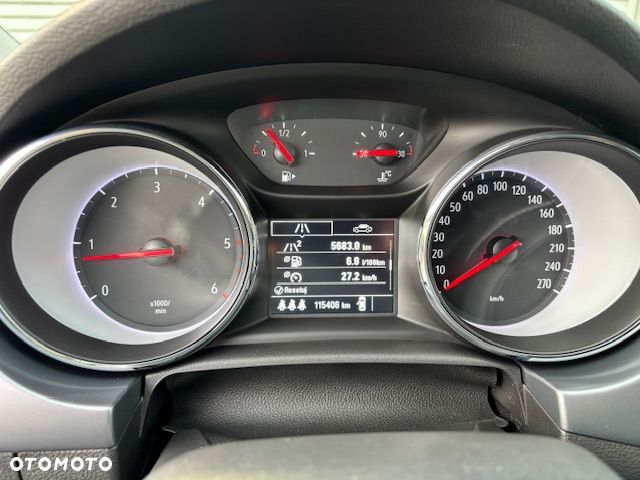 Opel Astra 1.6 CDTI Enjoy - 9