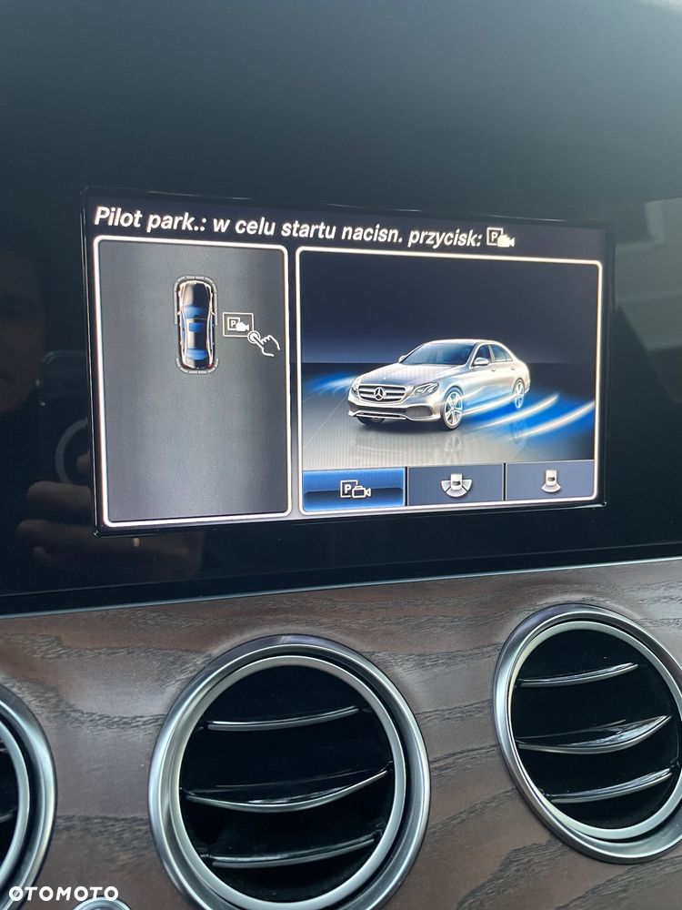 Mercedes-Benz Klasa E 220 d 9G-TRONIC - 11