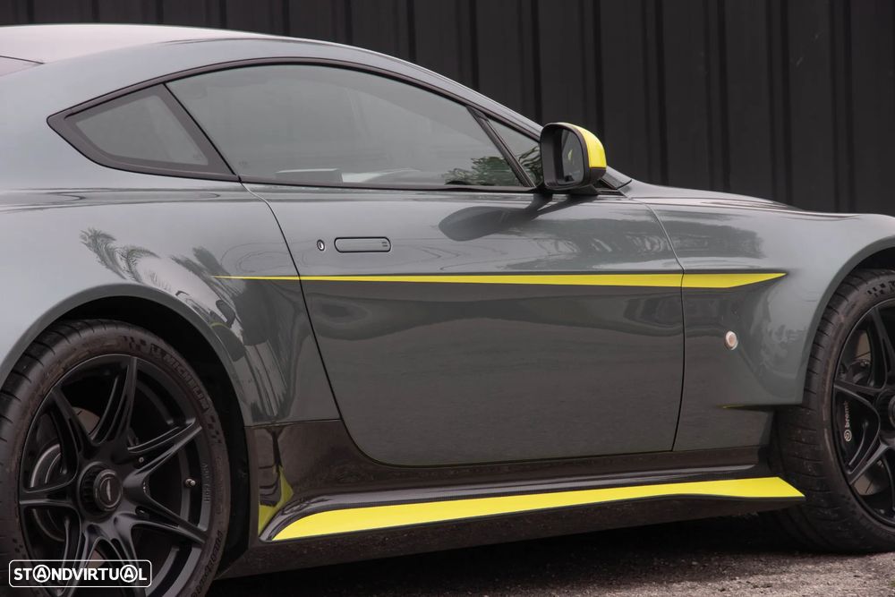 Aston Martin Vantage Coupe GT8 - 24