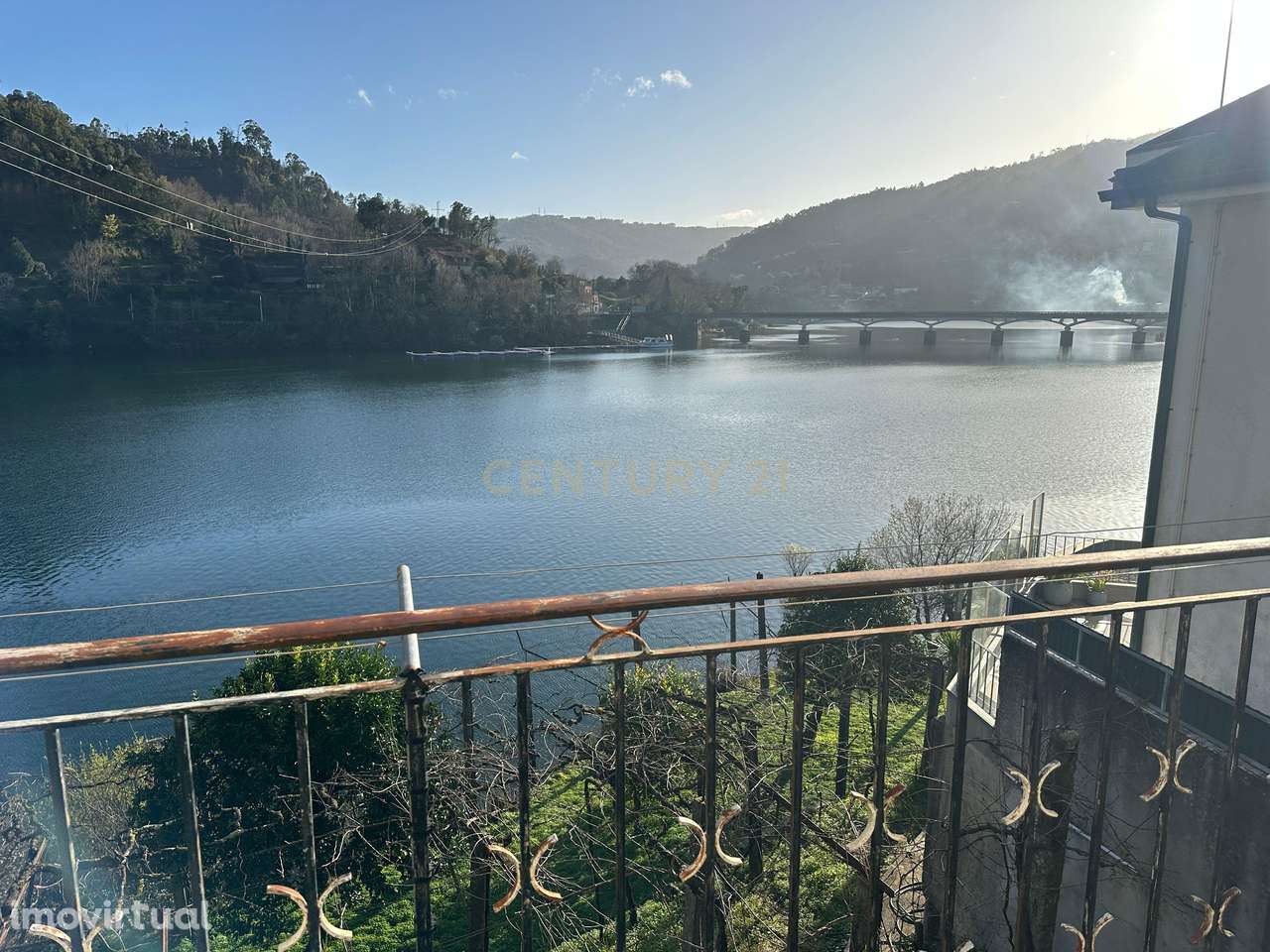 Propriedade única no geres , duas casas com acesso ao rio (No rio Cald - Grande imagem: 2/50