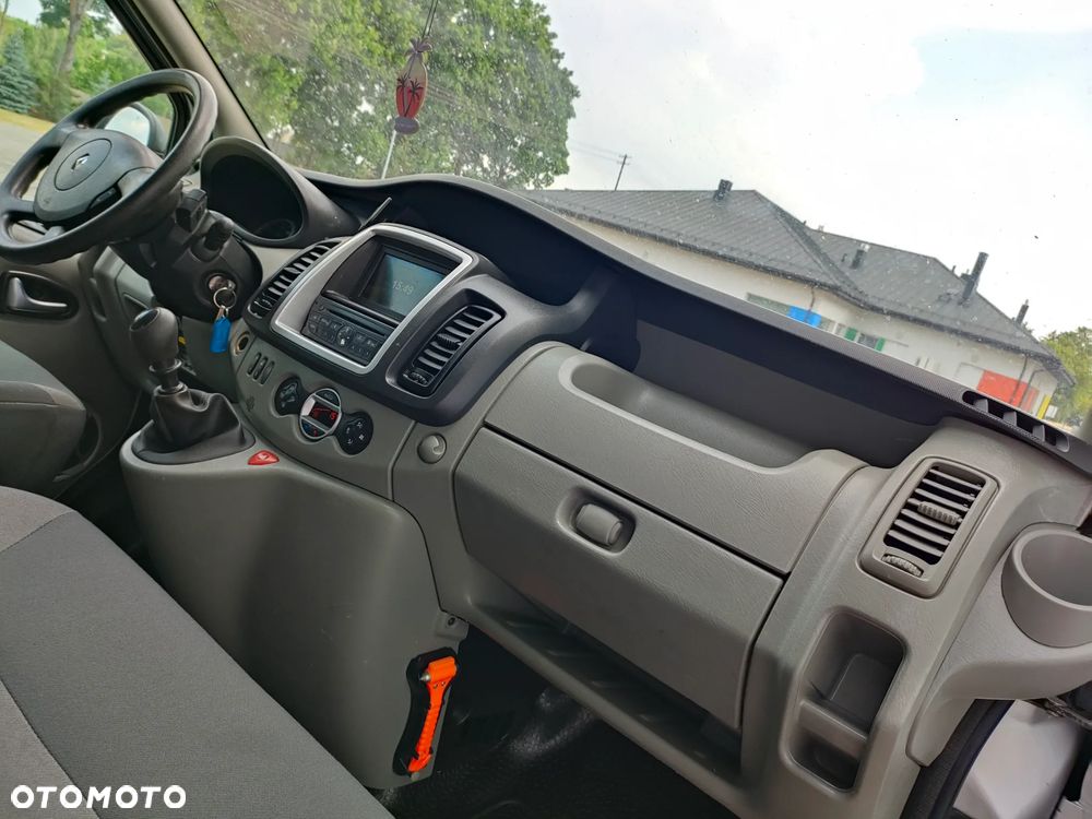 Renault Trafic - 15