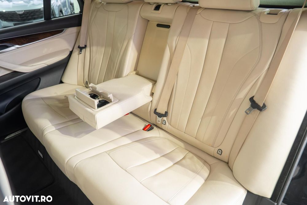 BMW X5 xDrive30d - 27