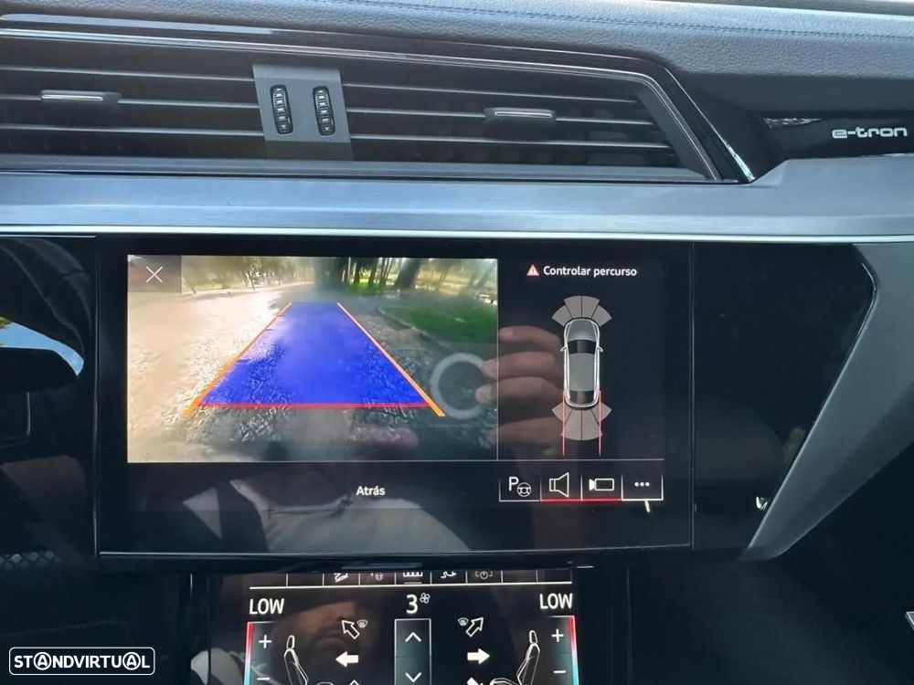 Audi e-tron Sportback - 17