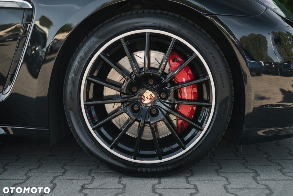 Porsche Panamera - 37