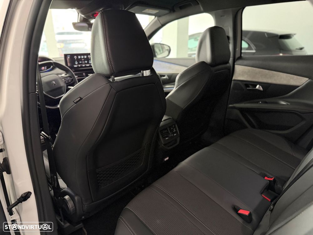 Peugeot 3008 1.2 PureTech GT EAT8 - 11