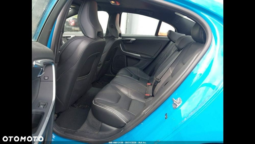 Volvo S60 T6 AWD R-Design - 10