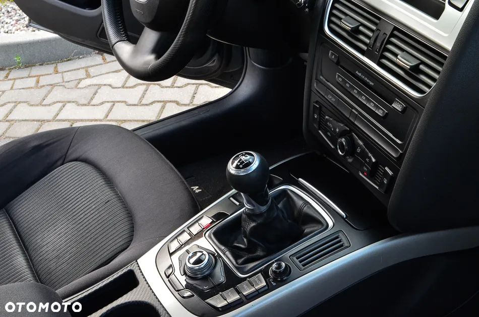 Audi A4 Limousine 1.8 TFSI Attraction - 27